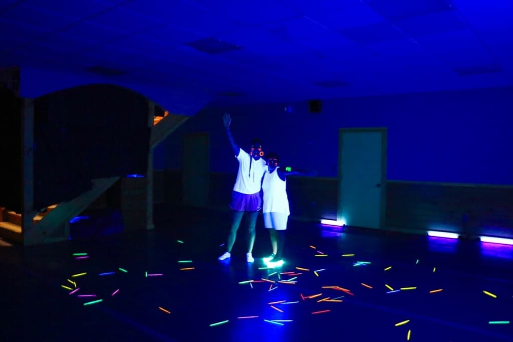 Blacklight-.jpg